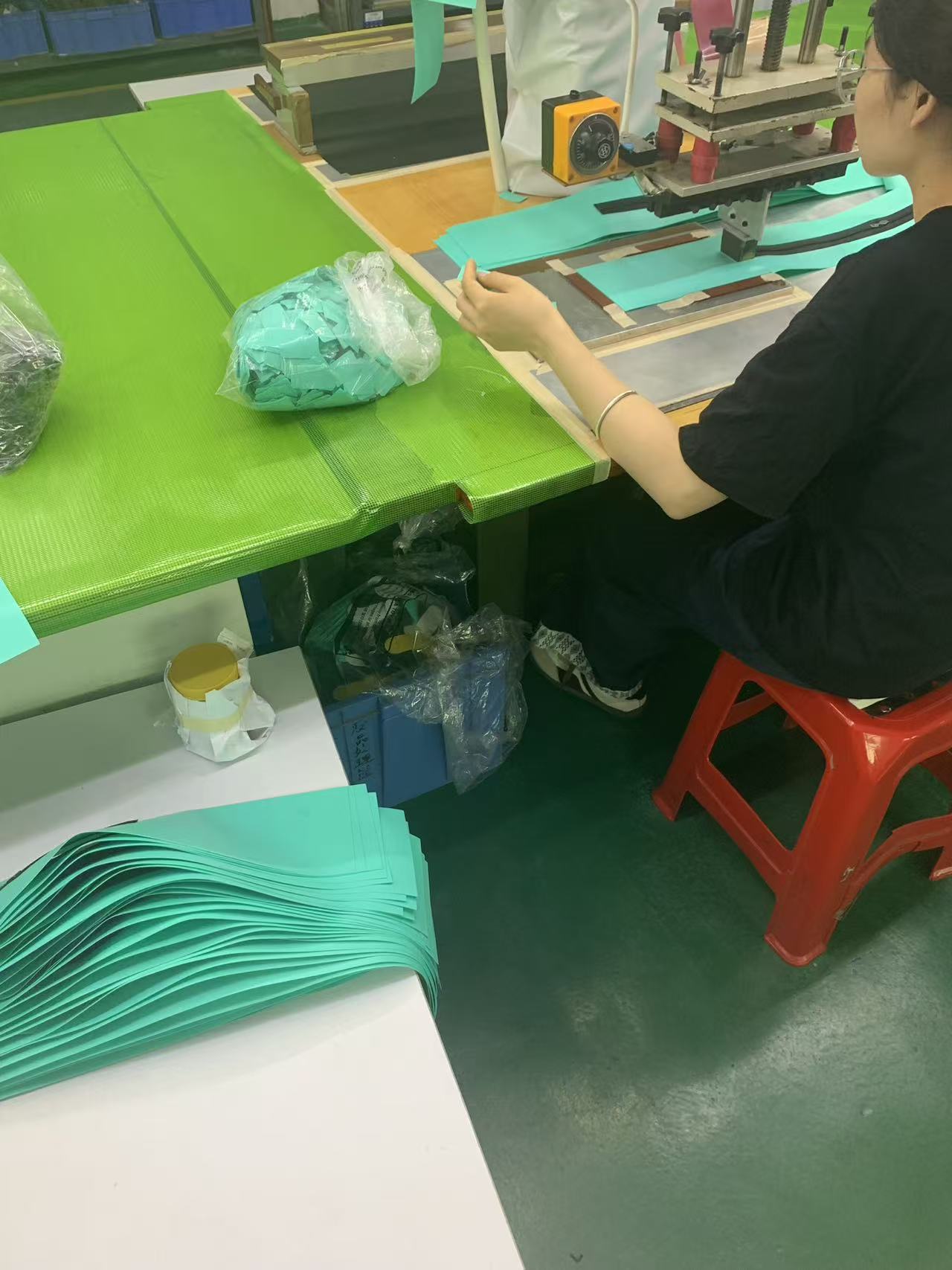 Evolusi Hijau: Beralih kepada TPU Tanpa PFAS dalam Gear Kalis Air Berprestasi Tinggi