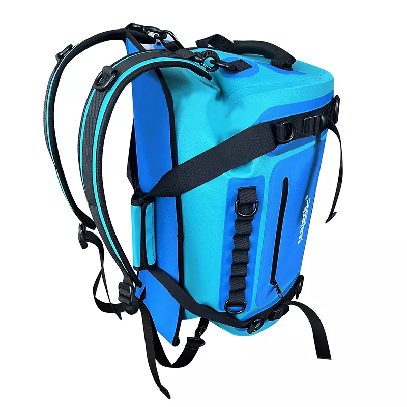 Beg beg galas duffel untuk melancong